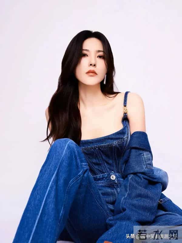 白月光女神:曾黎