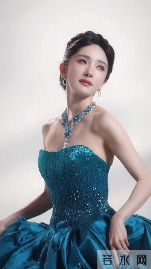 定格杨幂美得一瞬间