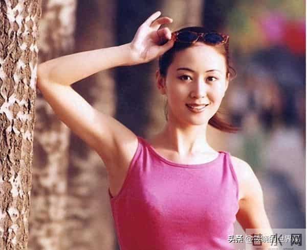 49岁仍单身!曾因“全裸写真”遭全网唾骂,如今她活成了这幅模样