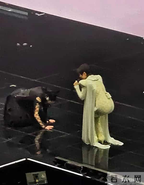 李宇春身材曲线 把我CPU快烧干了 才发现她身材这么好 不输任何女星