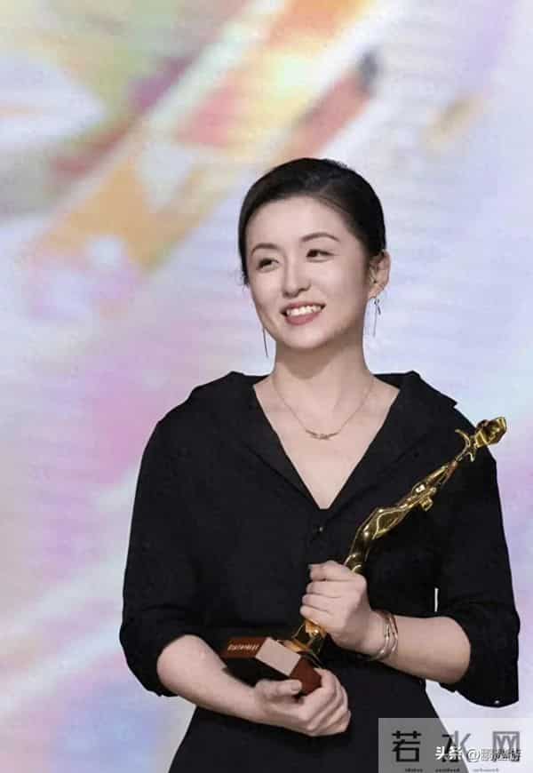 官媒点名秦雯没几天，令人担心的事接连发生，遭殃的何止冯绍峰