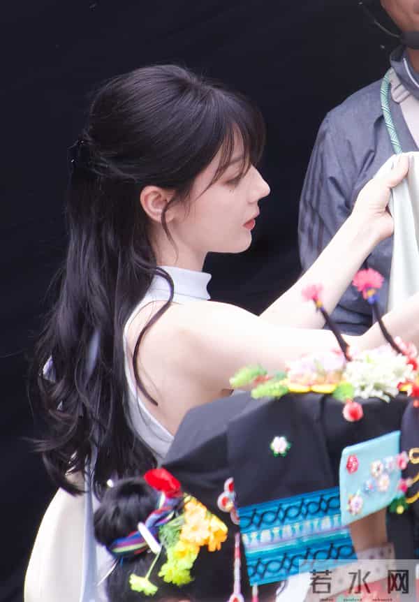 11.6娱乐瓜：杨紫 易烊千玺 李现 迪丽热巴 孟子义 罗云熙 丁禹兮 韩东君