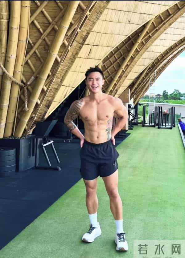 恭喜!香港知名女星被曝恋上小近10岁鲜肉,二人或已同居试婚