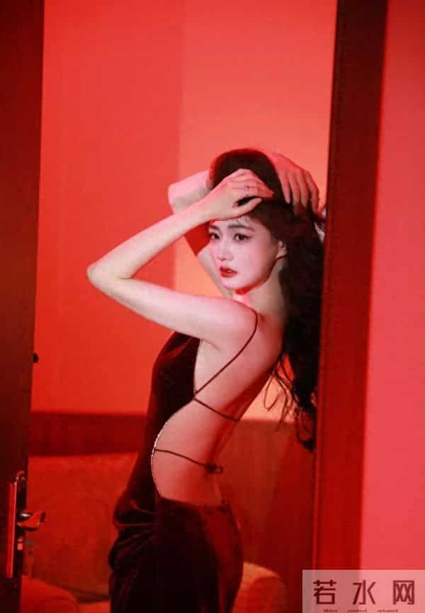 徐璐最性感的造型,没有之一,腰臀比让男人直流口水?