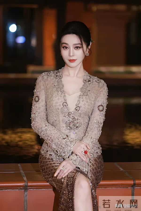 上天给了她身材 颜值,却没有再给她一次让她回归大陆娱乐圈的机会