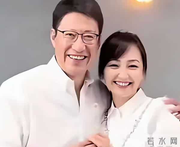 她24岁嫁给“家暴男”于震,连生三胎后,被夫家宠成宝