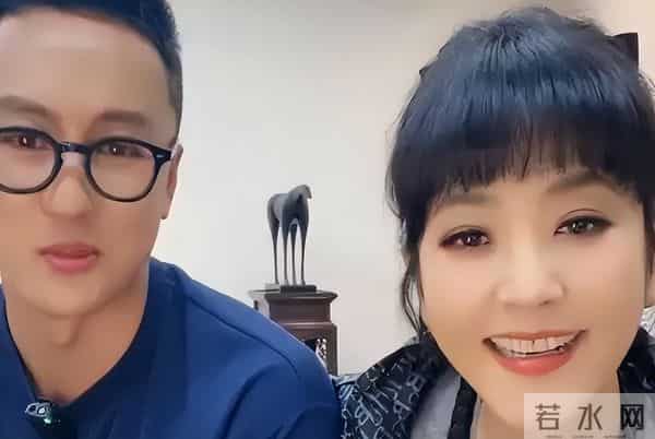 51岁主持人方琼:嫁给电视台领导,21岁儿子不仅长得像她还是学霸