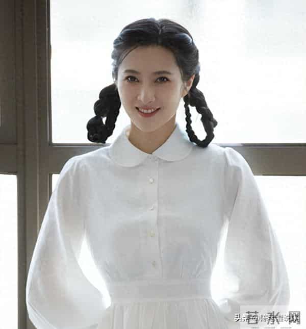 她错过靳东,转身嫁给父亲看中的女婿,如今45岁被婆家宠成公主!