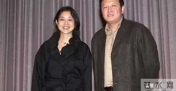 倪萍也没想到,69岁的三婚丈夫杨亚洲,已经开始给全家人争光了