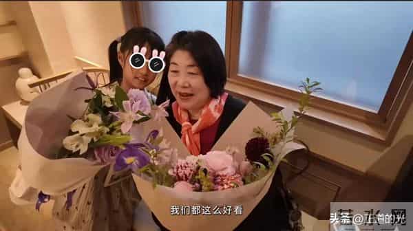 张子萱在陈赫vlog中有了姓名 两人好久没见 锁喉拥抱 9岁女儿大龅牙