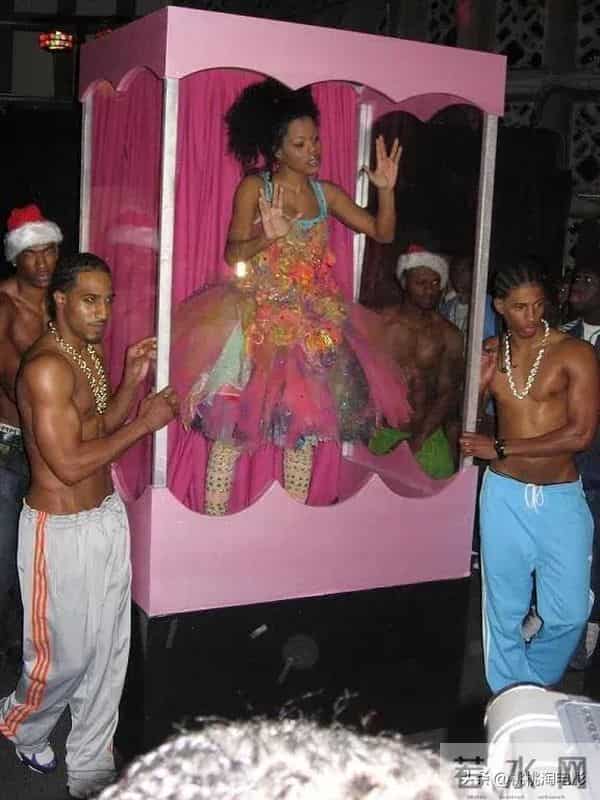 最丑还是最性感?今年最争议女星?