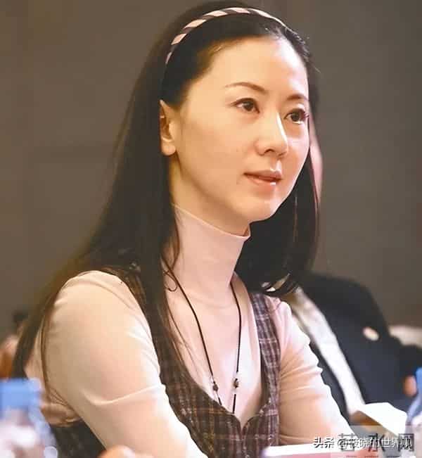 49岁仍单身!曾因“全裸写真”遭全网唾骂,如今她活成了这幅模样