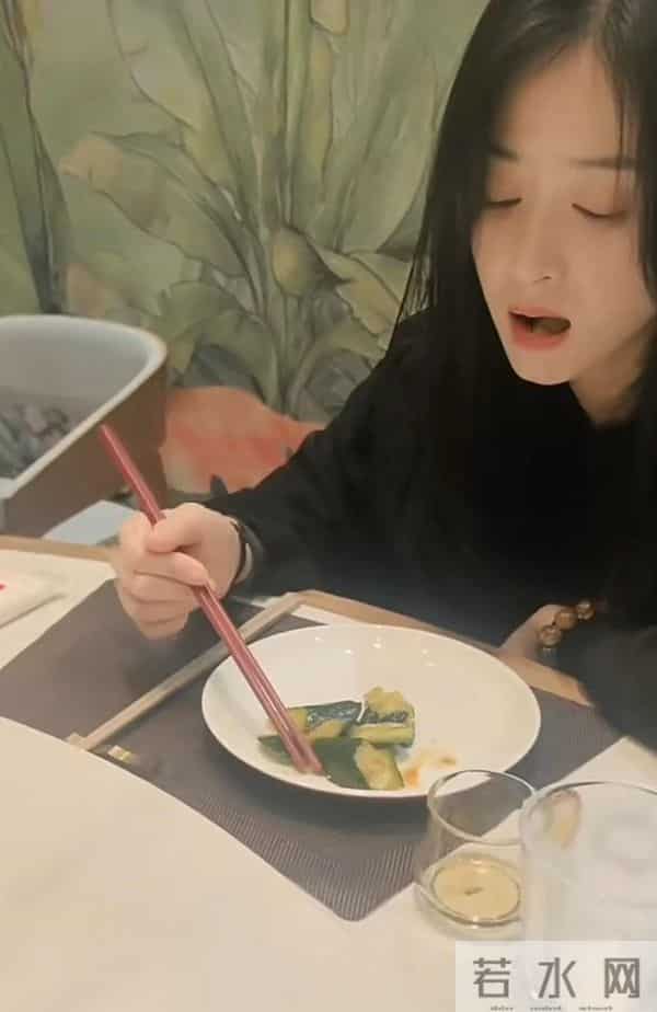 面相全变了!再看42岁蒋欣和43岁孙俪,才明白两人“差别”在哪里