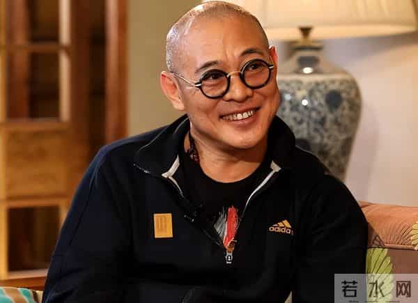 李连杰脱光上衣前后无刀疤,网友都不信,恶心的一幕在评论区上演