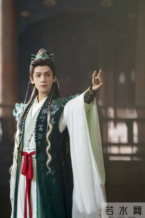 11.6娱乐瓜：杨紫 易烊千玺 李现 迪丽热巴 孟子义 罗云熙 丁禹兮 韩东君