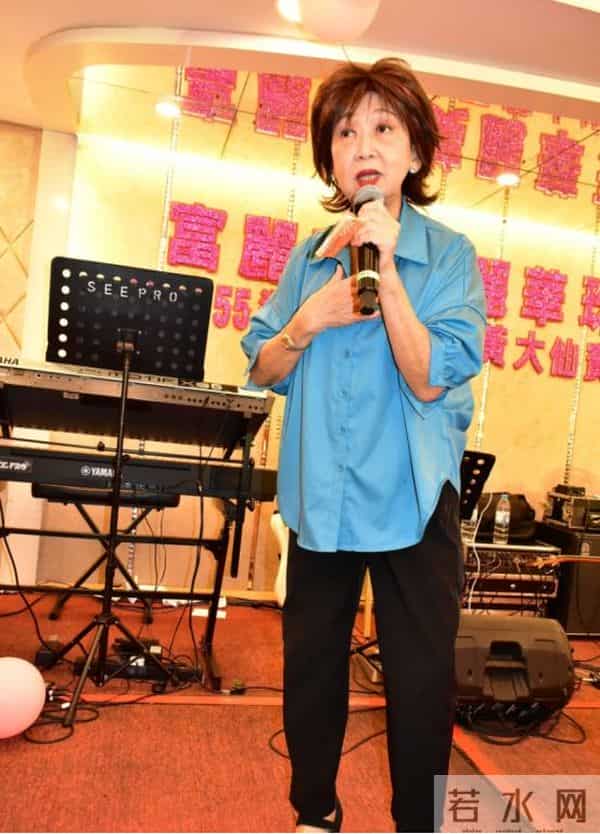 TVB“金牌绿叶”两年暴瘦20磅引担心,惊现树根颈,自嘲变仙鹤