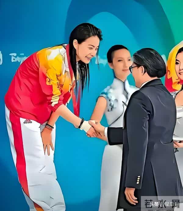 郭晶晶也没想到,79岁公公霍震霆再破天花板,让豪门圈集体沉默了