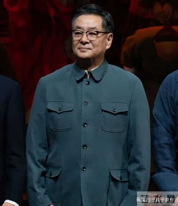 濮存昕：家人相继去世，如今71岁仍在工作，还要照顾年迈的老母亲