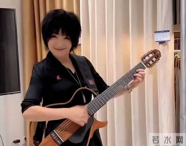 这一次，“毁尽三观”的斯琴格日乐，将不再被世人原谅