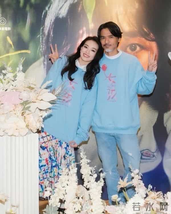 舒淇冯德伦同框杀疯了!这才是内娱真夫妻天花板 这波狗粮洒的真甜