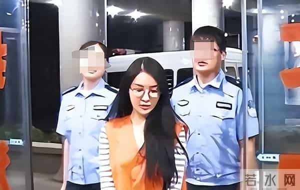 出狱仅2年,郭美美再迎2大噩耗,个个戳心窝,网友直言大快人心