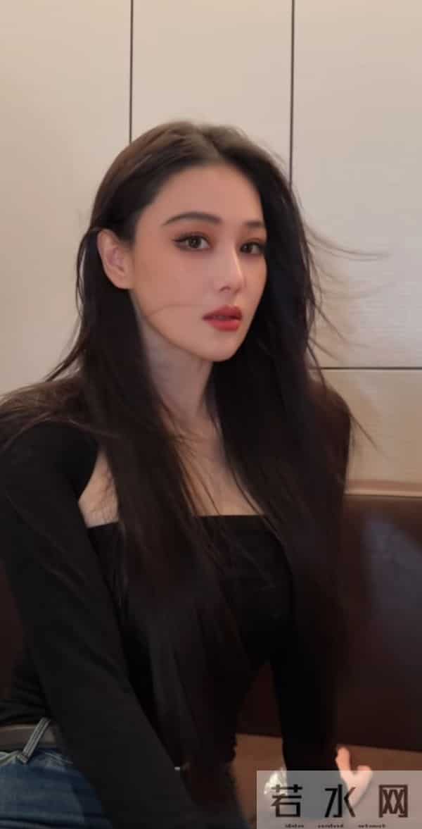 嫁给何捷以后的张馨予感觉比以前漂亮了，越来越美，越来越柔和了