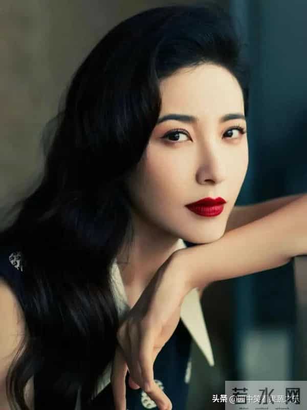 白月光女神:曾黎