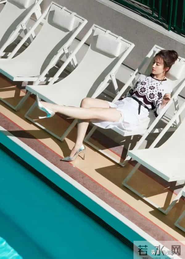 刘亦菲的美是红玫瑰与白月光的和解