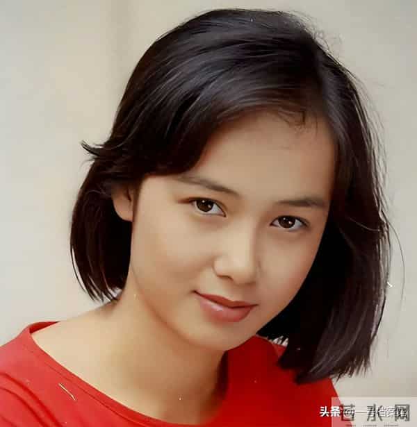 国内挣钱国外花?59岁的蒋雯丽又瘦又老,如今的下场怪不了别人