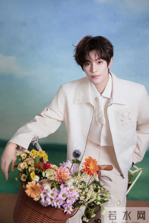 11.6娱乐瓜：杨紫 易烊千玺 李现 迪丽热巴 孟子义 罗云熙 丁禹兮 韩东君