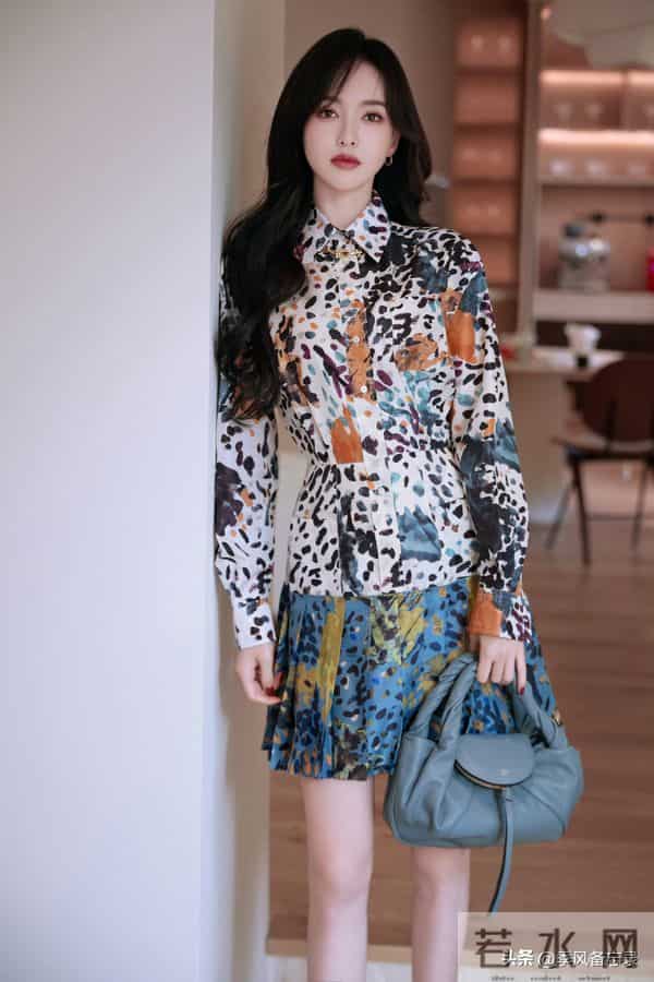 唐嫣,雪白大长腿配高跟,太绝了