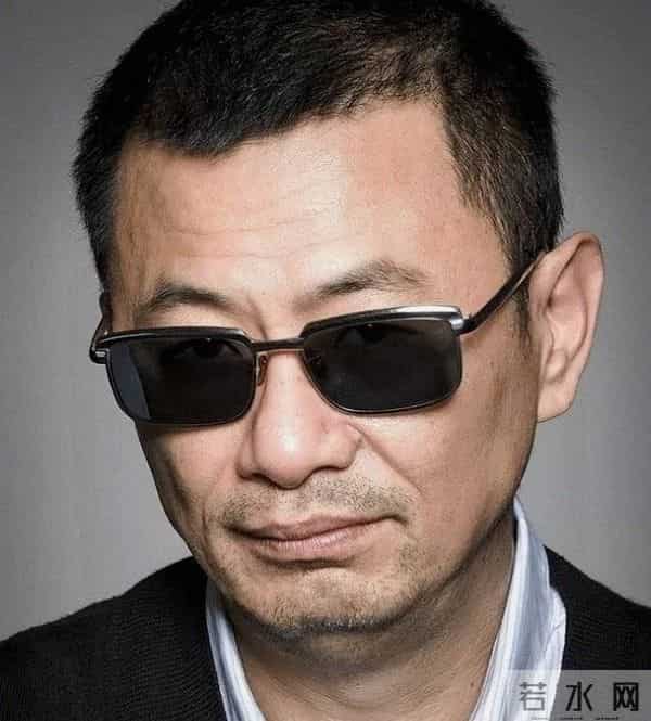 陪玩陪睡不过开胃菜,袭警、吮手指、集体嫖娼,一件比一件荒唐!