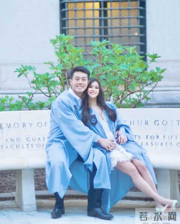 今年港姐冠军很高调,晒与帅气男友合照!季军直问:什么时候结婚