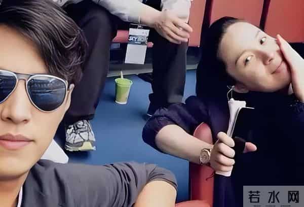 她26岁成双料影后,二婚嫁靳东高龄生下两子,今48岁美得自信从容