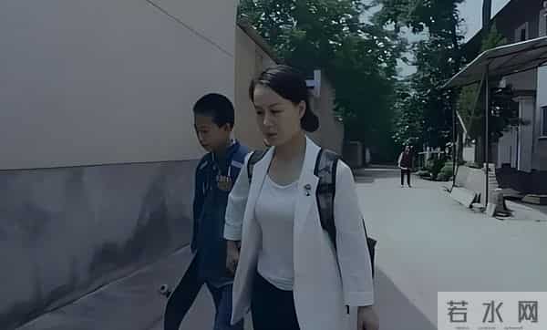 杀夫坐牢16年,惨遭亲儿子记恨,出狱后她以素人身份拿下国际影后