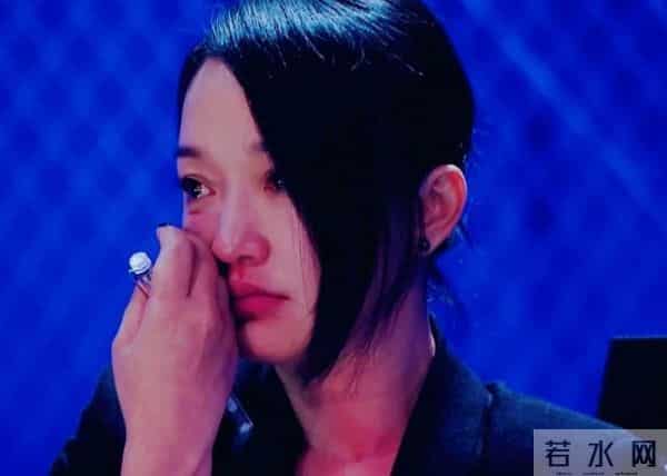 51岁的周迅是一位“实力派演员”,出演的角色都十分出彩