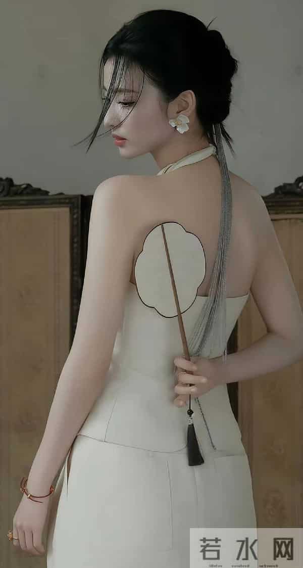 绝了!王楚然这组写真简直是视觉核弹,美炸全场!