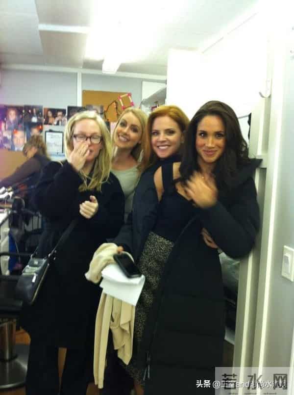 梅根最新亮相!时隔7年重回片场拍戏,衣服皱巴巴,身材也好臃肿