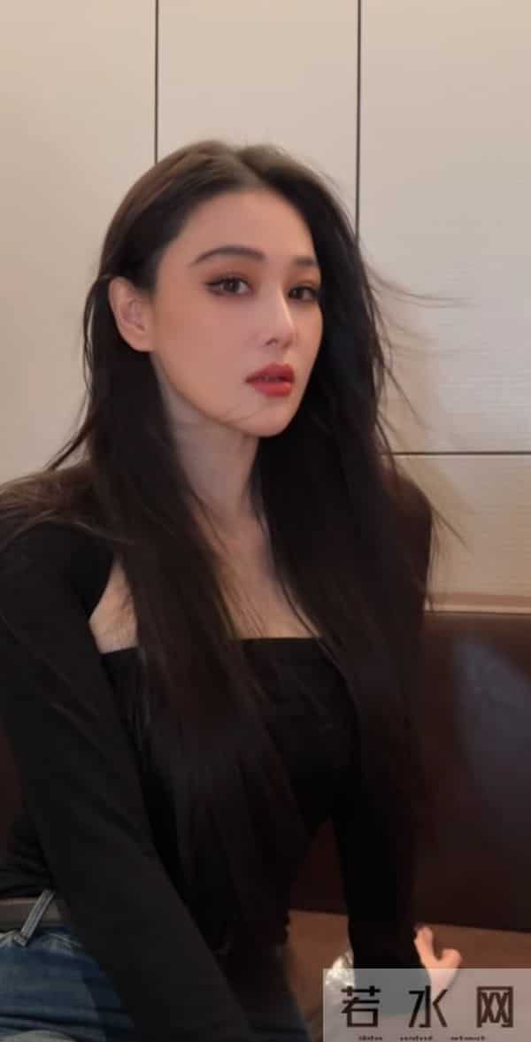 嫁给何捷以后的张馨予感觉比以前漂亮了，越来越美，越来越柔和了