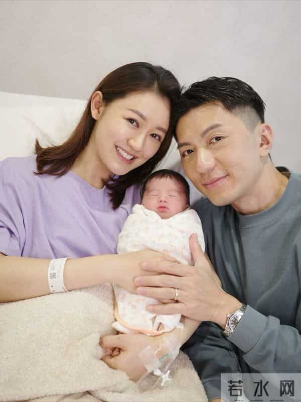 香港明星夫妻宣布再次当父母，儿子长得很可爱，恭喜这对夫妻