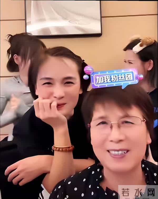 瑾汐带火全家,却被二哈说我不配宠妹,流量账算碎了最后一点情分