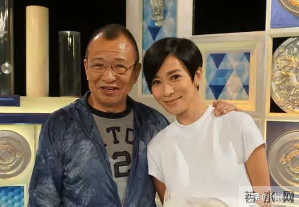 干爹离世10天后，佘诗曼迎来好消息，这下许绍雄可以放心了