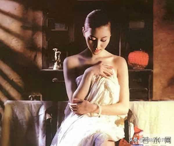 49岁仍单身!曾因“全裸写真”遭全网唾骂,如今她活成了这幅模样