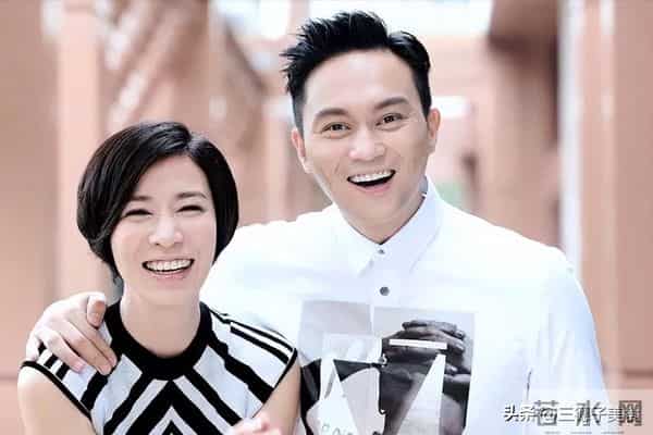 干爹离世10天后,佘诗曼迎来好消息,这下许绍雄终于可以放心了