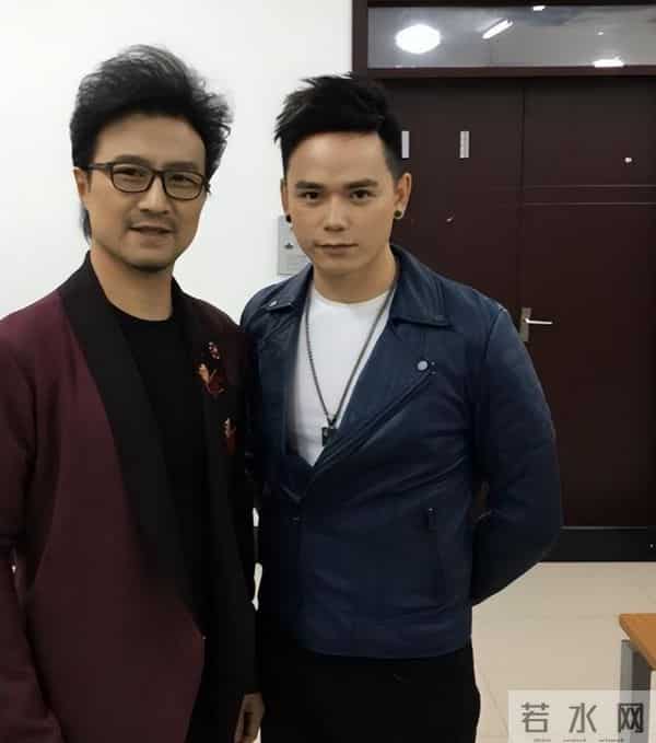 离婚两年后,再看汪峰章子怡现状,才发现他们根本就不是一路人