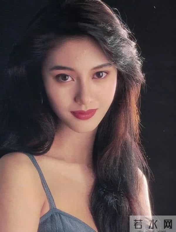 李嘉欣漂不漂亮都有争议?有眼睛的都看得出吧!(附多图)