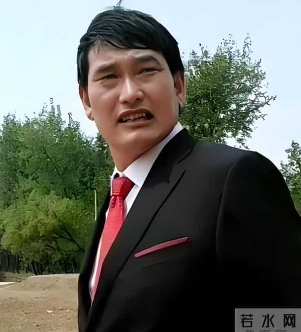 国家出手!大衣哥案终于判了,闹事者下场大快人心,但别高兴太早