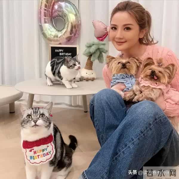 恭喜！香港知名女星蔡卓妍迎来新恋情，和小10岁健身教练正在热恋