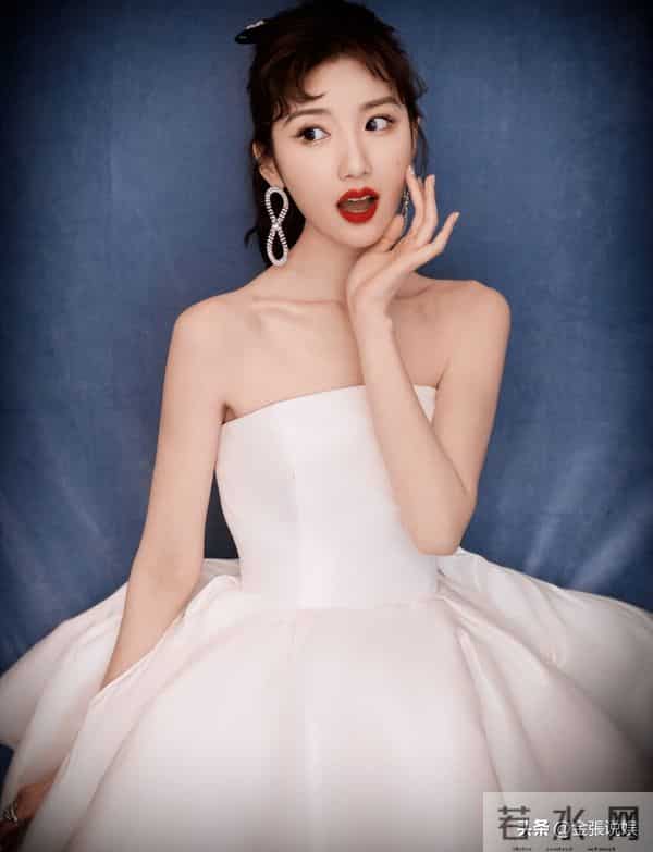 与陈晓闪婚领证传闻真相大白1个多月,毛晓彤近况曝出,并不意外