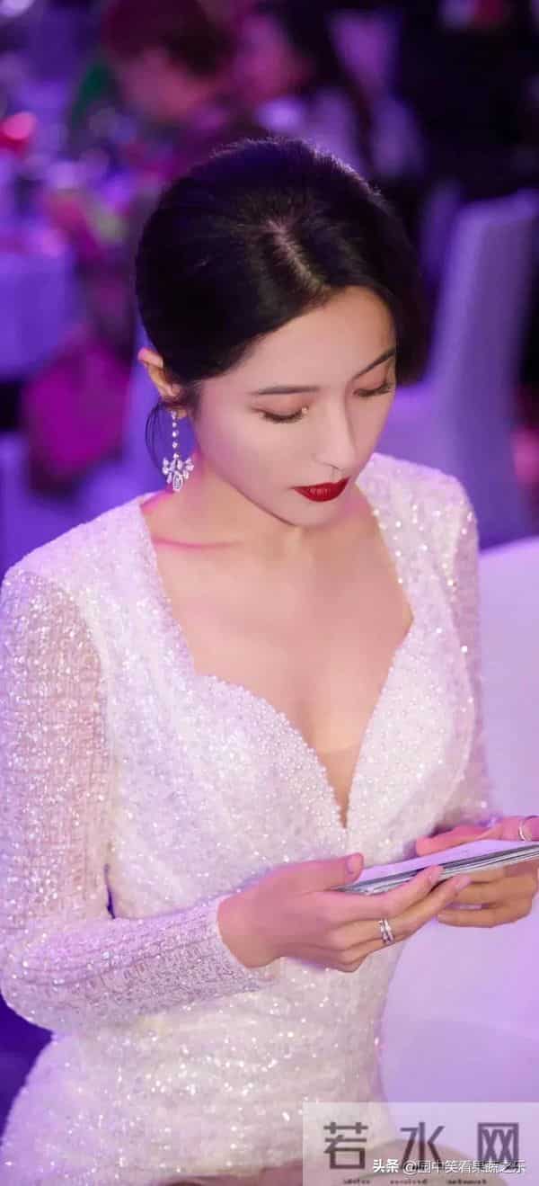 白月光女神:曾黎